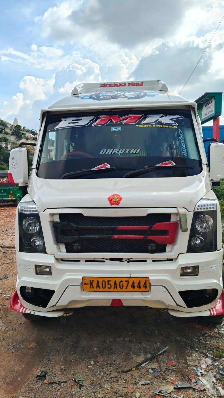 BMK Tours and Travels Bus